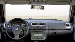 Skoda Roomster 2007 - pełny panel przedni
