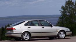 Saab 900 1997 - prawy bok