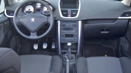 Peugeot 207 CC 2007 - pełny panel przedni