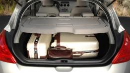 Peugeot 308 5d 2007 - tył - bagażnik otwarty