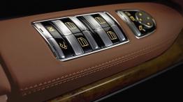 Mercedes Klasa CL 2007 - sterowanie w drzwiach