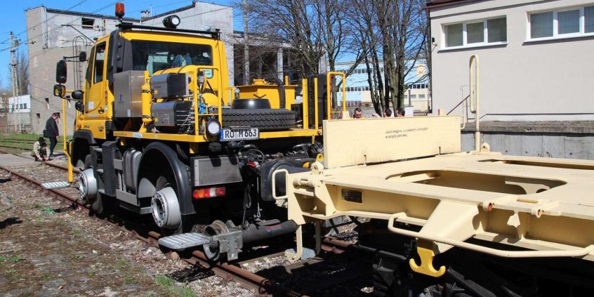 Unimog - narzędzie na kołach