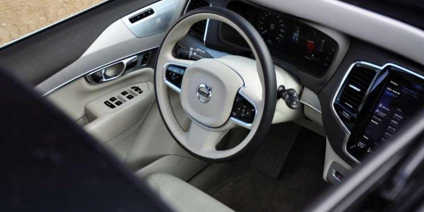 Volvo XC90 D5 Inscription - szwedzkie wychowanie