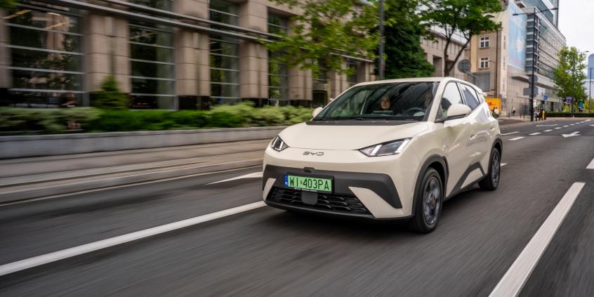 Mały samochód elektryczny – ranking 2026: który wygrał cenę, zasięg i ładowanie?
