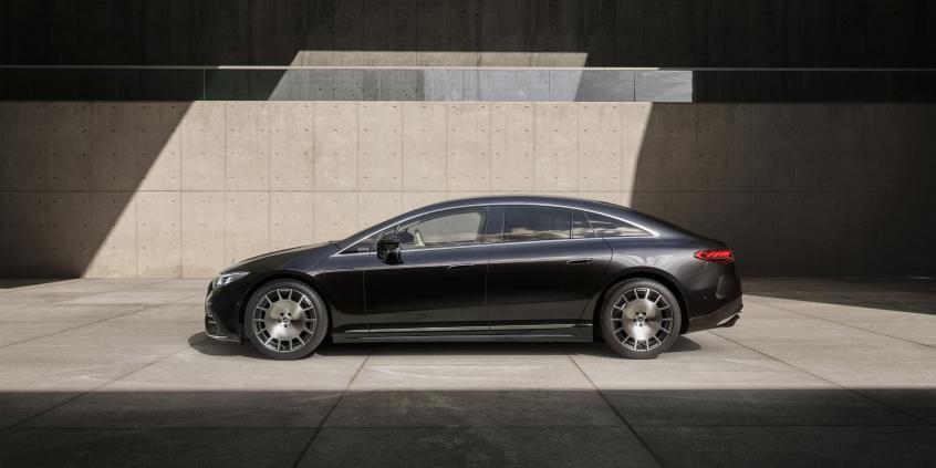 Mercedes EQS 2026 debiutuje jako pogromca zasięgu. 926 km na jednym ładowaniu i rekordowa wydajność, która zawstydza rywali