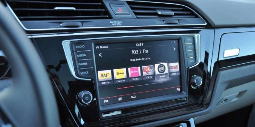 Volkswagen Touran 2.0 TDI - Solidny kawał przestrzeni