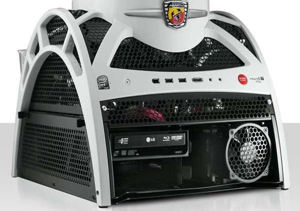 Pomysłowe prezenty dla fana motoryzacji pod choinkę