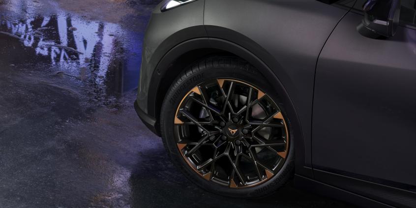 Cupra Raval debiutuje na rynku. Tak taniego i mocnego elektryka jeszcze nie widzieliśmy