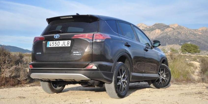 Toyota RAV4 - hybrydowe zmiany
