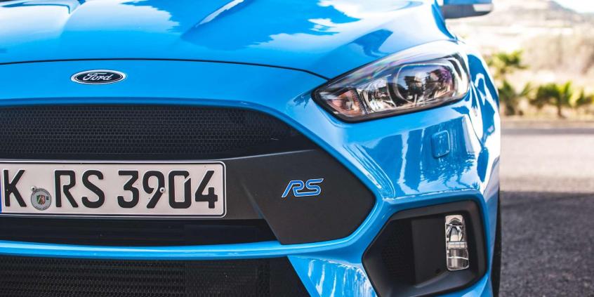 Ford Focus RS - niebieski terrorysta