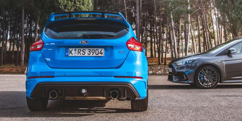 Ford Focus RS - niebieski terrorysta