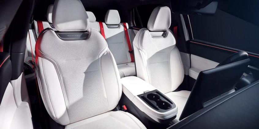 To Mitsubishi tylko z nazwy. Nowy elektryk może być ważny także dla Polski