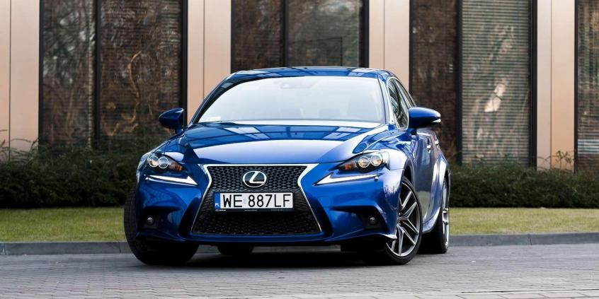 Lexus IS 200t - wojownik o gołębim sercu