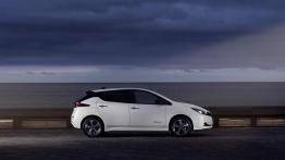 Nissan Leaf (2018) - prawy bok
