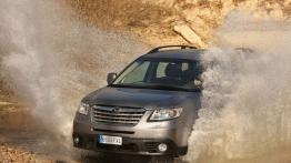 Subaru Tribeca 2008 - widok z przodu