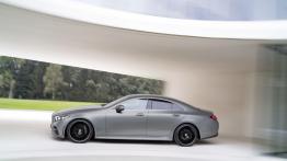 Mercedes-Benz CLS (2018) - lewy bok
