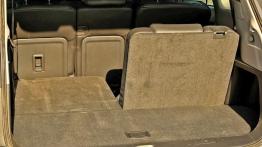 Subaru Tribeca 2008 - bagażnik - inne ujęcie