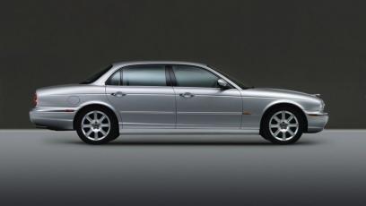 Jaguar XJ8