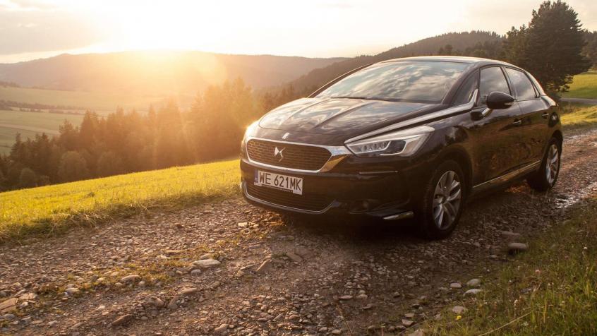 DS 5 Hatchback Facelifting 2015 1.6 THP 210KM 154kW 2015-2018