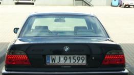 BMW Seria 7 E38 735 i 235KM 173kW 1996-1998