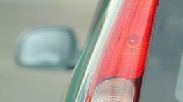 Chevrolet Rezzo 1.6 i 16V 107KM 79kW 2004-2008