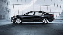 Lexus ES (2018) - lewy bok