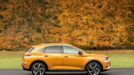 DS 7 Crossback (2018) - prawy bok