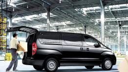 Hyundai H1 II Van 2.5 CRDi 136KM 100kW od 2008