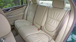 Jaguar XJ8 - tylna kanapa