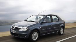Dacia Logan 2008 - widok z przodu