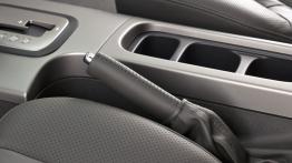 Nissan Pathfinder 2008 - hamulec ręczny