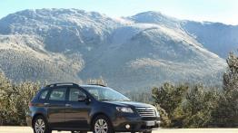 Subaru Tribeca 2008 - prawy bok