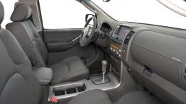Nissan Pathfinder 2008 - widok ogólny wnętrza z przodu