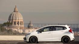 Honda Jazz Dynamic 1.5 i-VTEC (2018) - lewy bok