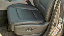 Subaru Tribeca 2008 - fotel kierowcy, widok z przodu