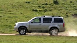 Nissan Pathfinder 2008 - lewy bok