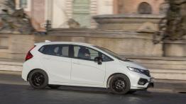 Honda Jazz Dynamic 1.5 i-VTEC (2018) - prawy bok