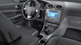 Ford Focus Hatchback 2008 - kokpit