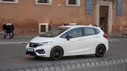 Honda Jazz Dynamic 1.5 i-VTEC (2018) - lewy bok