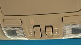 Subaru Tribeca 2008 - obszar nad lusterkiem wstecznym