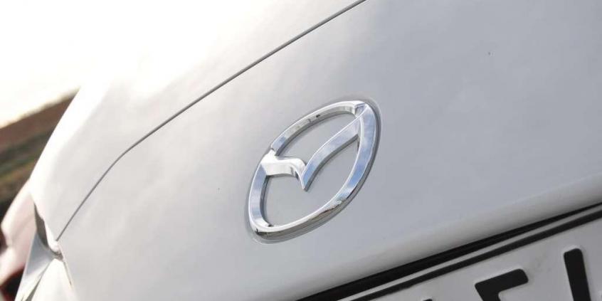 Mazda MX-5 RF – Trochę cabrio, trochę coupe