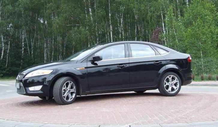 Ford Mondeo - auto Jamesa Bonda