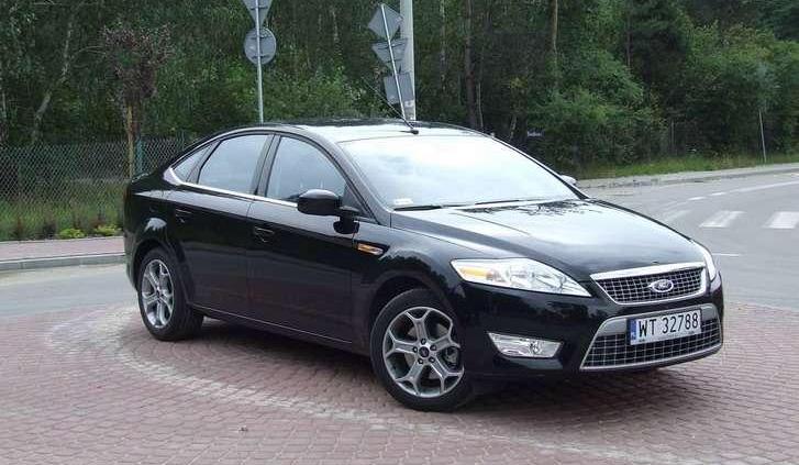 Ford Mondeo - auto Jamesa Bonda