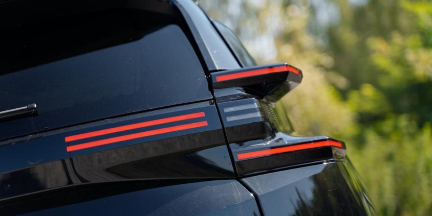 Test: Citroën C5 Aircross 1.2 Hybrid Max to kolejny poprawny SUV Stellantisa. Ma zalety poprzednika i awansował o klasę