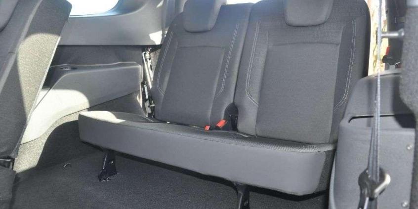 Dacia Lodgy - rodzinny autobus w niedrogim wydaniu
