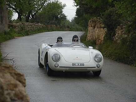 Auto naznaczone klątwą