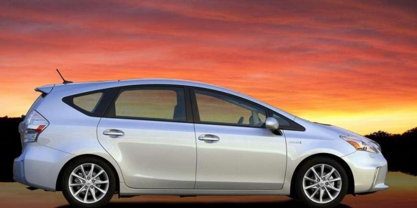 Toyota Prius Plus - Hybrydowa siódemka