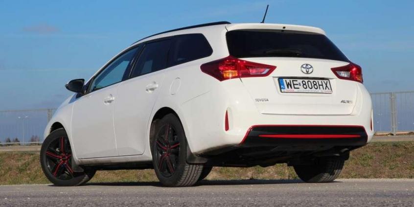 Toyota Auris Touring Sport - solidny standard