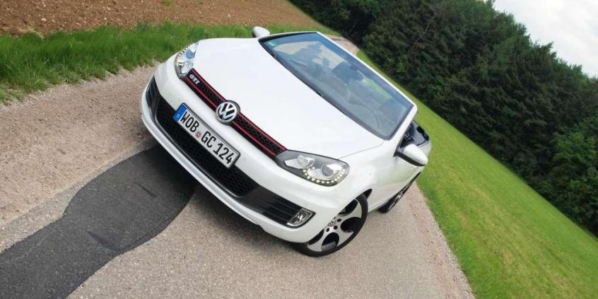 Sport pod gołym niebem - Volkswagen Golf GTI Cabriolet