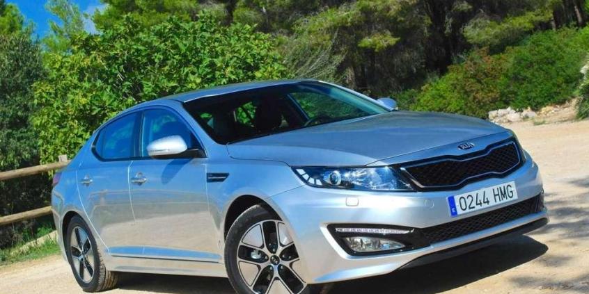 KIA Optima Hybrid - Eco image